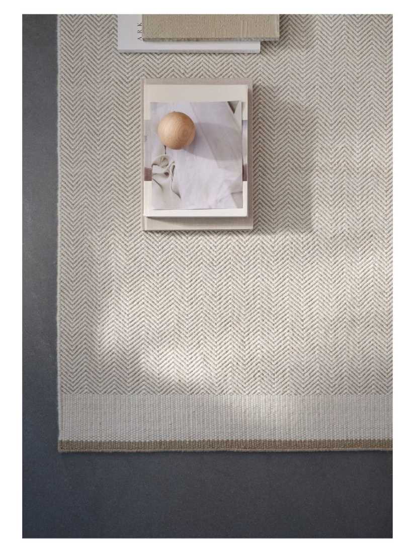 Linie Design Stratum Echo Teppich