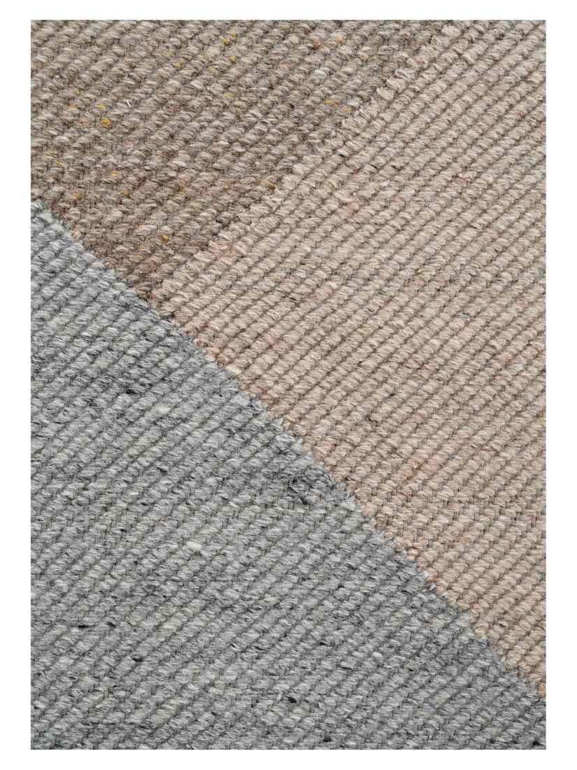 Linie Design Skuld Wolllteppich