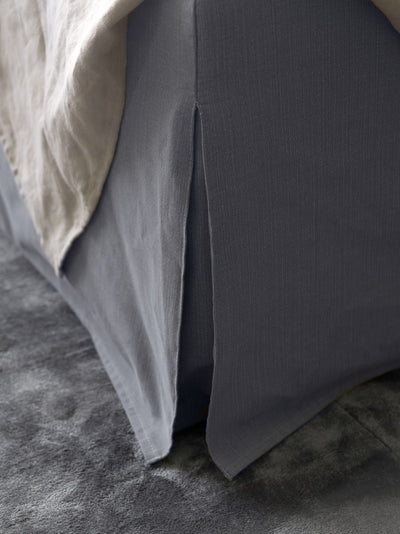 Bett skandinavisch mit Husse Noche von Furninova
